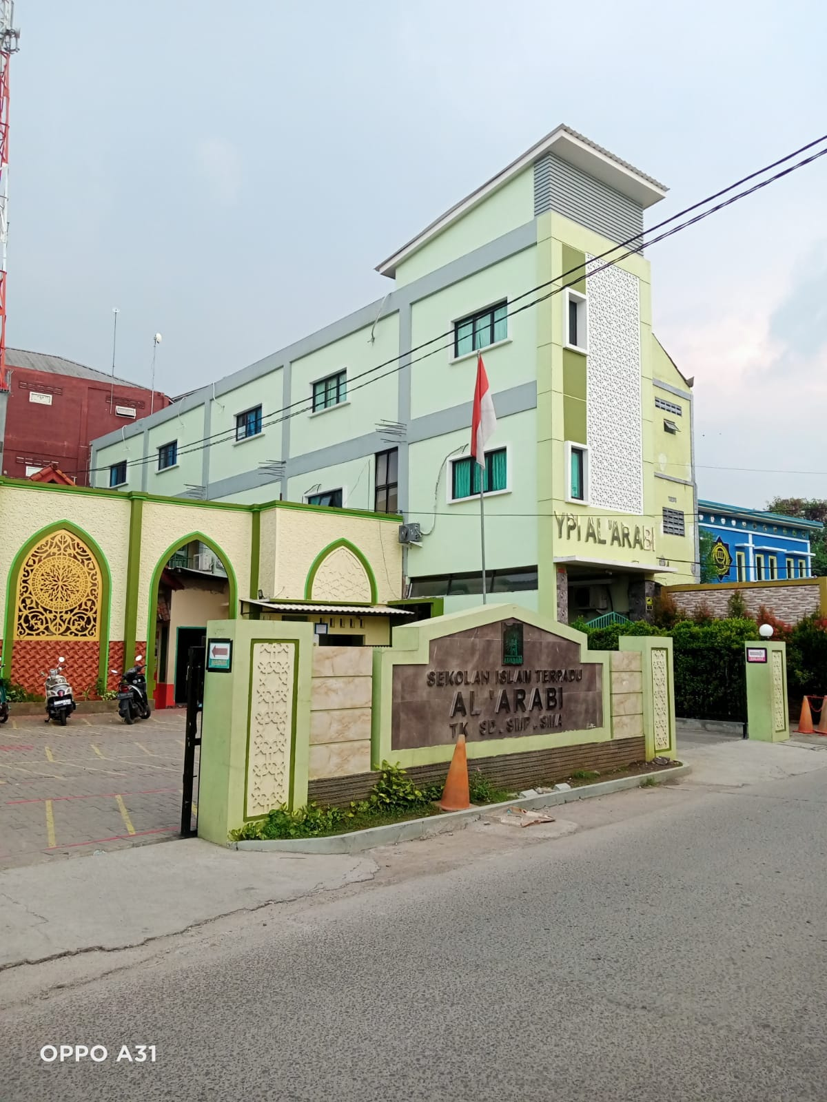 Gedung Yayasan Pendidikan Islam Al-‘Arabi